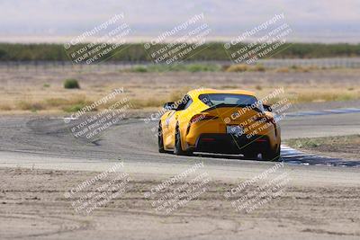 media/Oct-04-2025-OnGrid (Sat) [[44bd565ffa]]/Green Group/Grapevine/